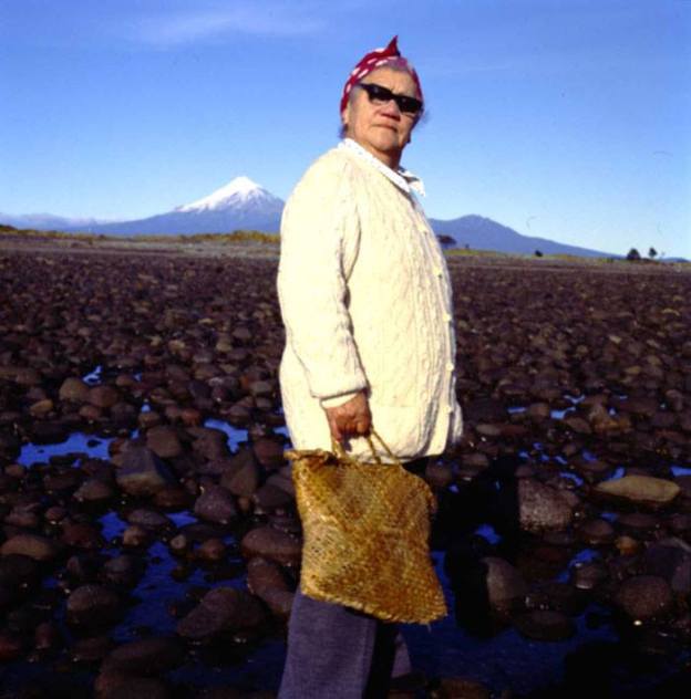 Auntie Ivy – Werenia Papakura Kipa. 1982. Photo credit Fiona Clark 