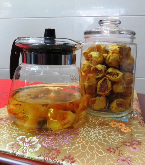 Golden camellia tea 