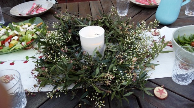 Setting the table for a summer Christmas in Canberra 